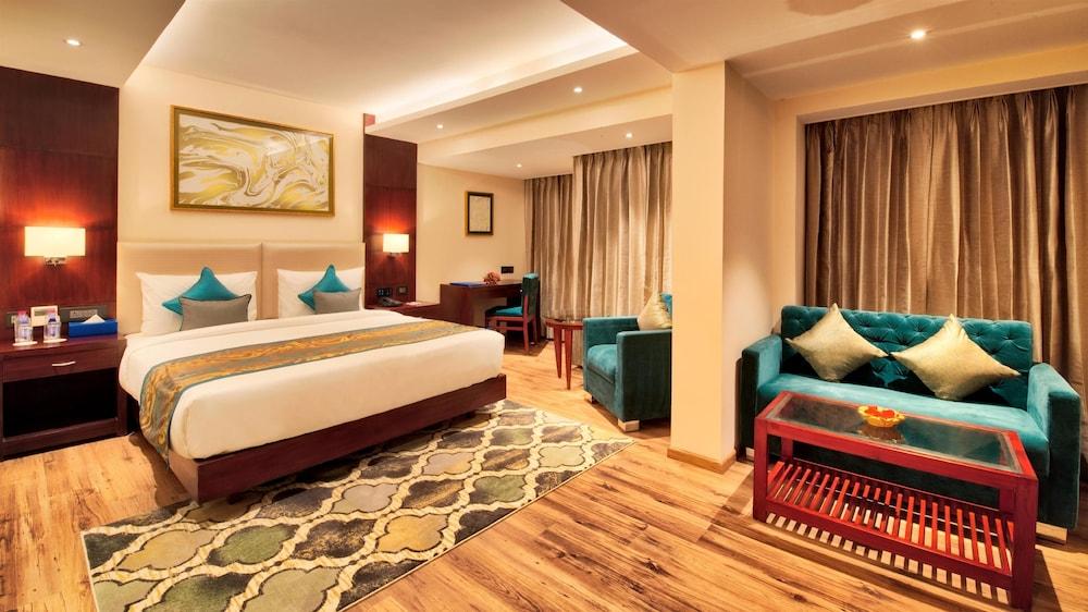 מלון Golden Tulip Essential ג'איפור מראה חיצוני תמונה