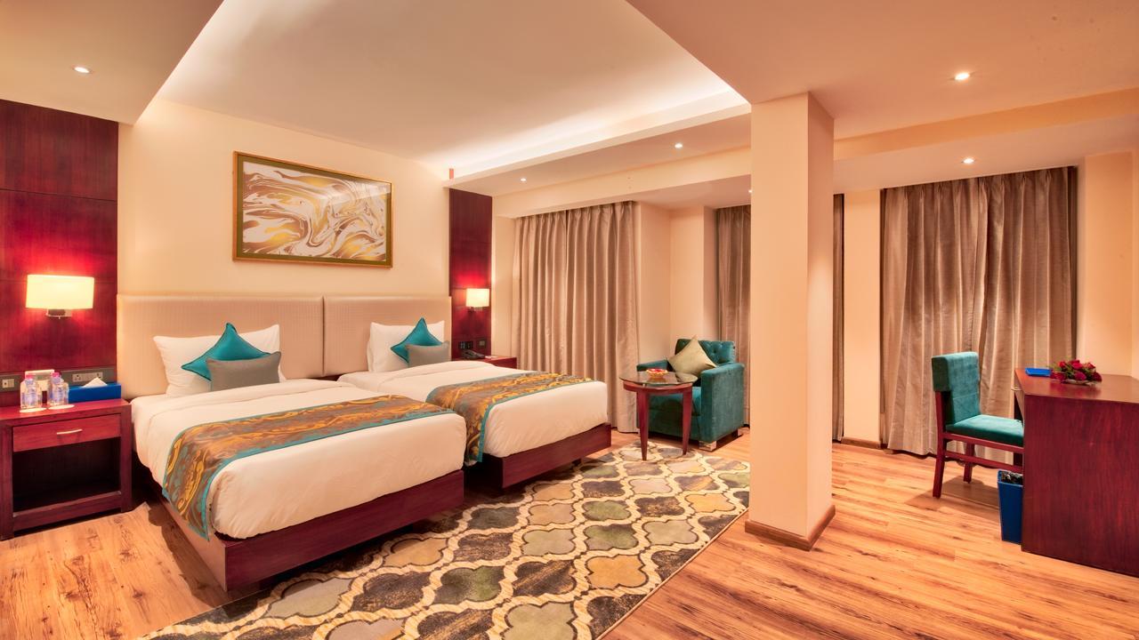 מלון Golden Tulip Essential ג'איפור מראה חיצוני תמונה