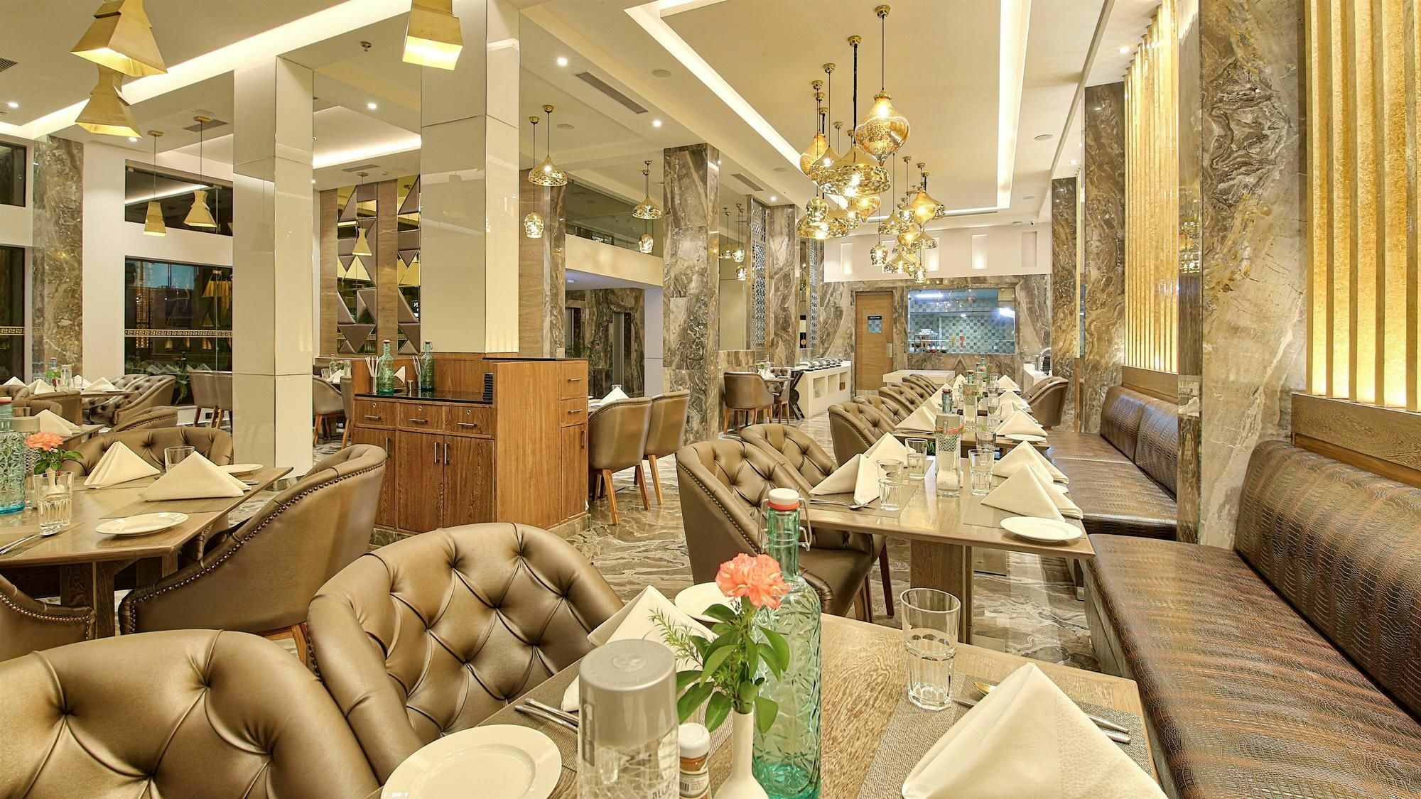 מלון Golden Tulip Essential ג'איפור מראה חיצוני תמונה