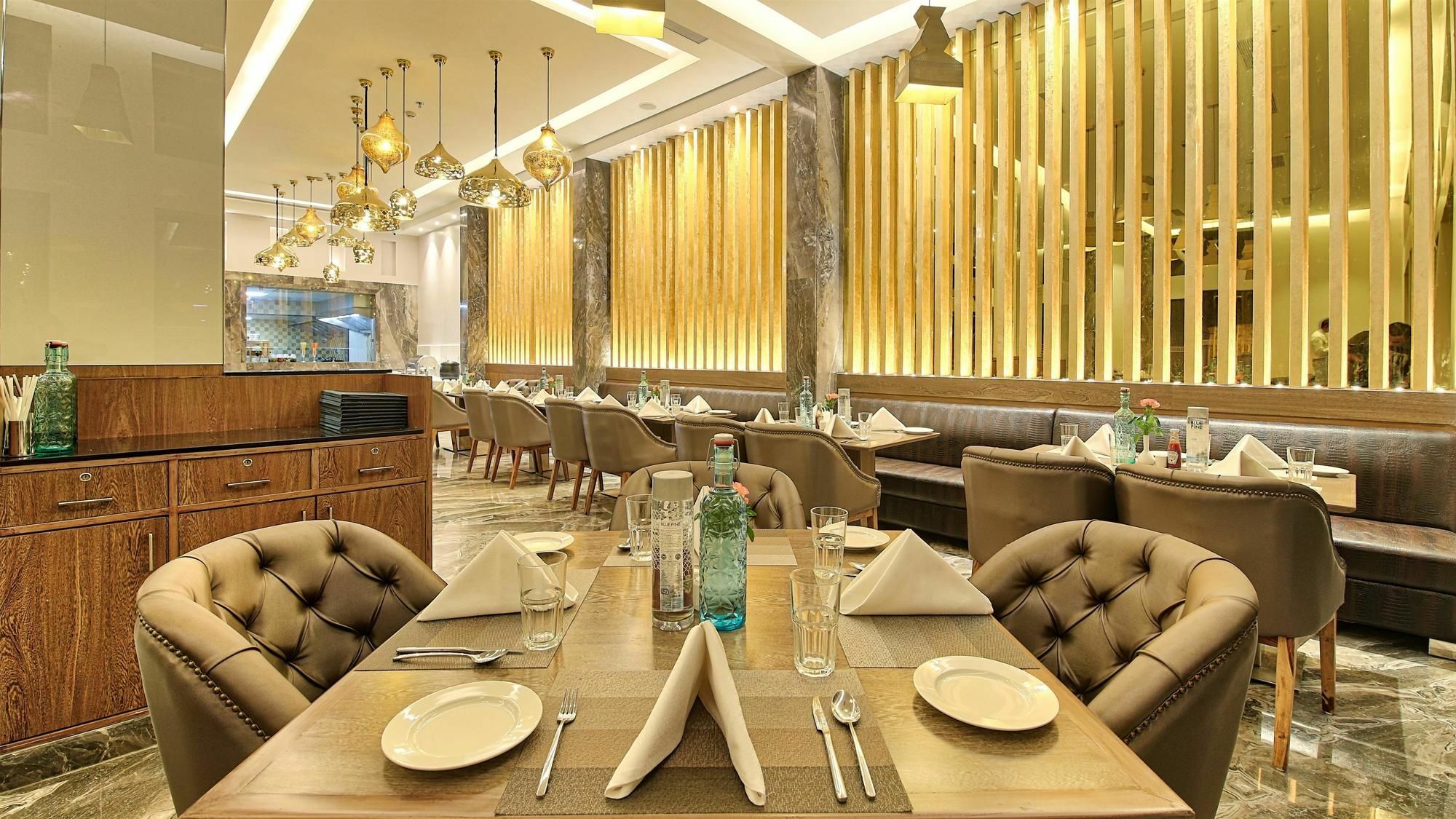 מלון Golden Tulip Essential ג'איפור מראה חיצוני תמונה