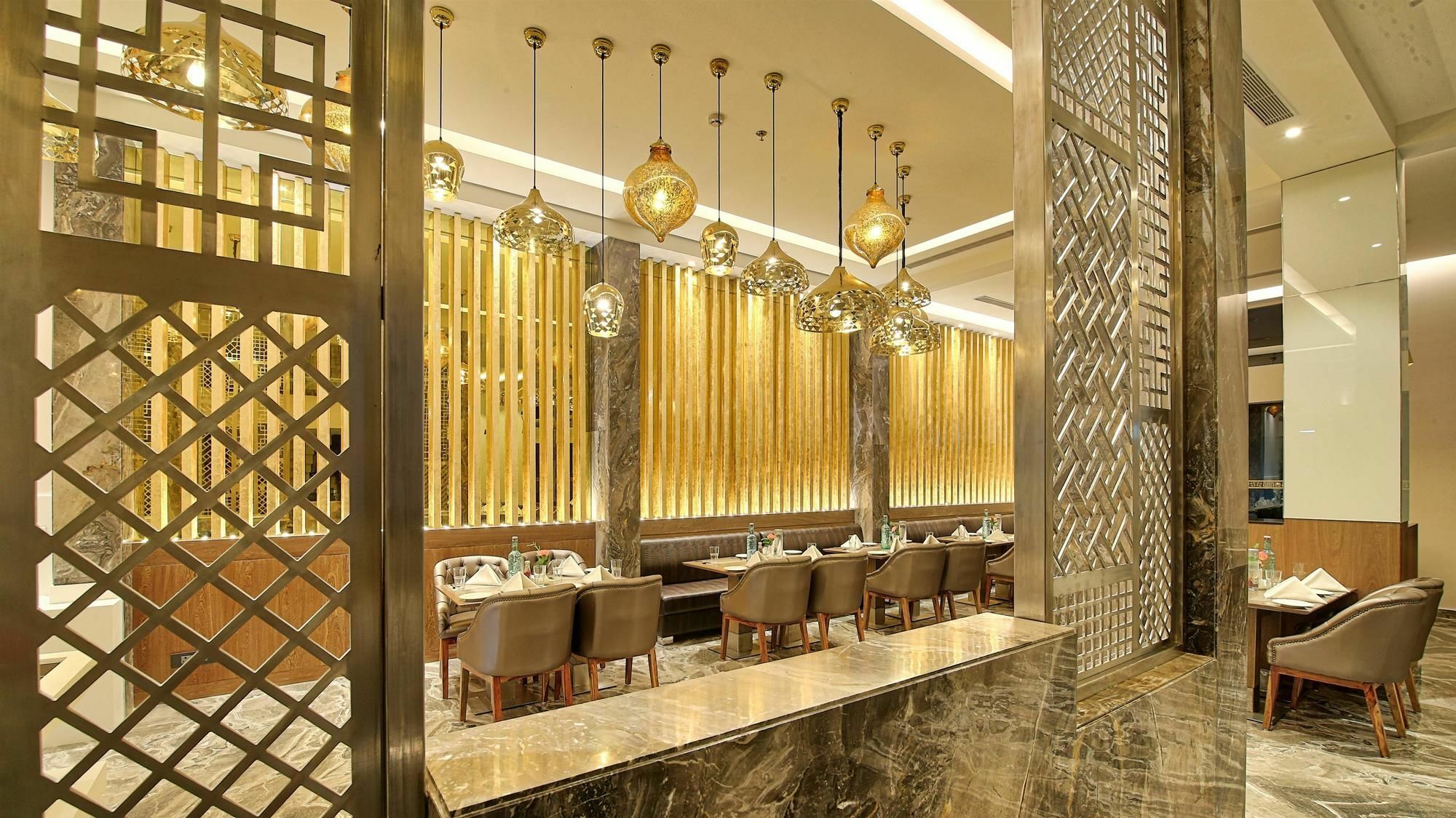 מלון Golden Tulip Essential ג'איפור מראה חיצוני תמונה