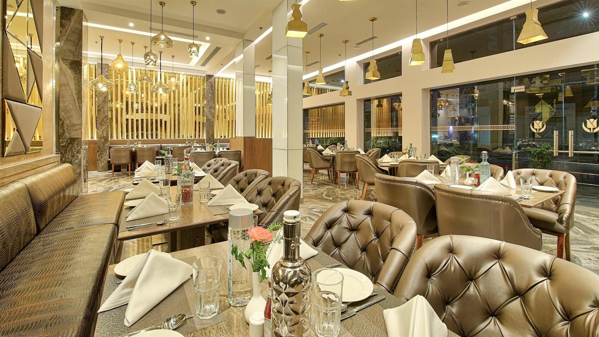 מלון Golden Tulip Essential ג'איפור מראה חיצוני תמונה